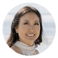 Julie Han's headshot